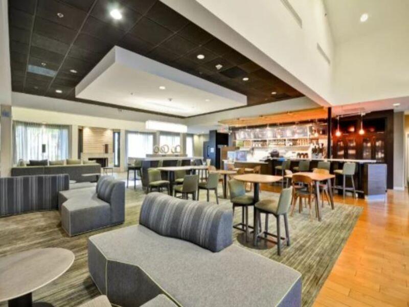 Courtyard Dallas Medical Market Center Экстерьер фото
