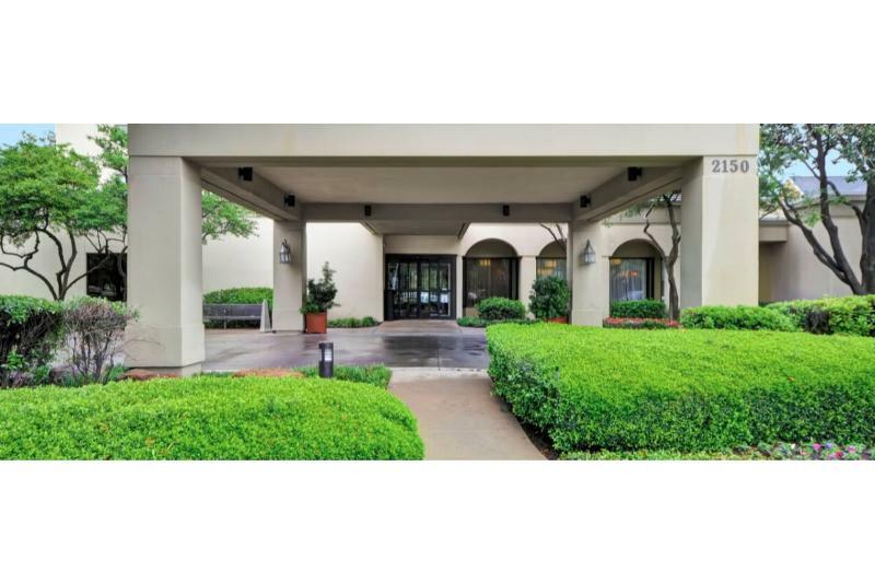 Courtyard Dallas Medical Market Center Экстерьер фото